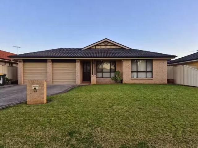 House for rent in St Andrews, Sydney