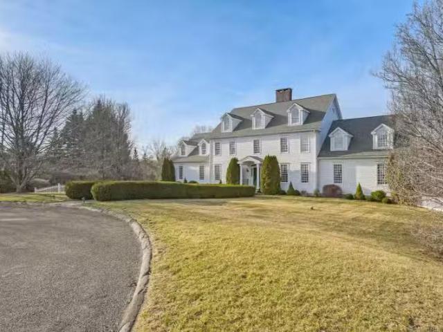 House for sale in Bridgeport