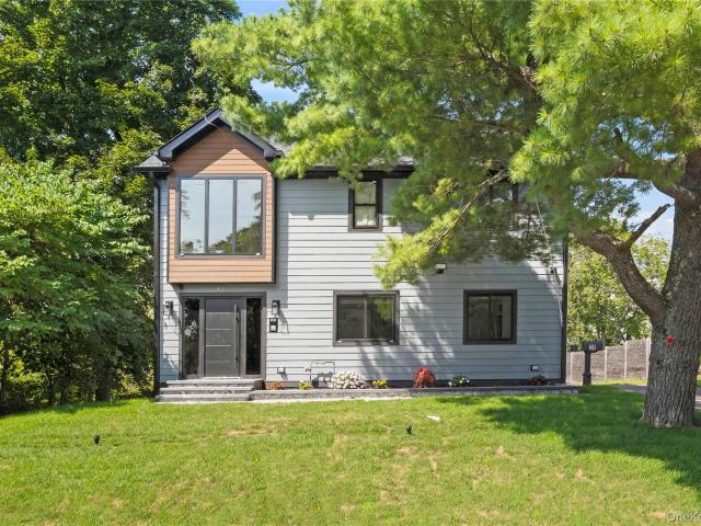 House for sale in Hudson, New York