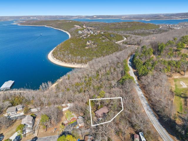 House for sale in Stone, Missouri