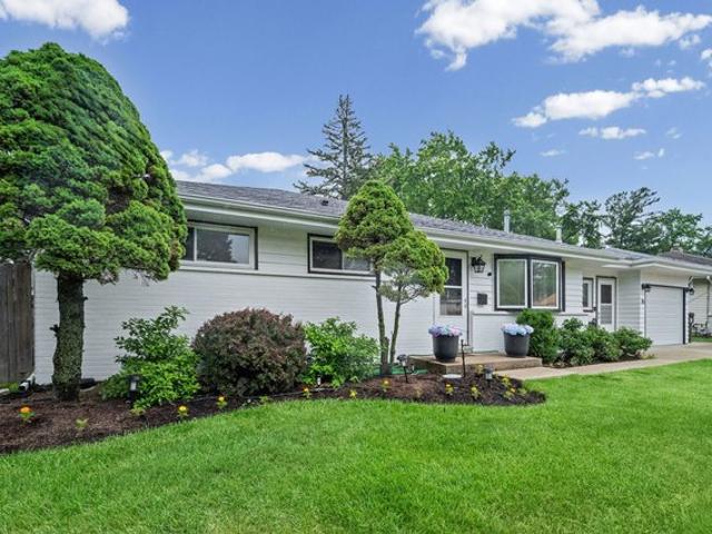 House for sale in Lake Zurich, Illinois