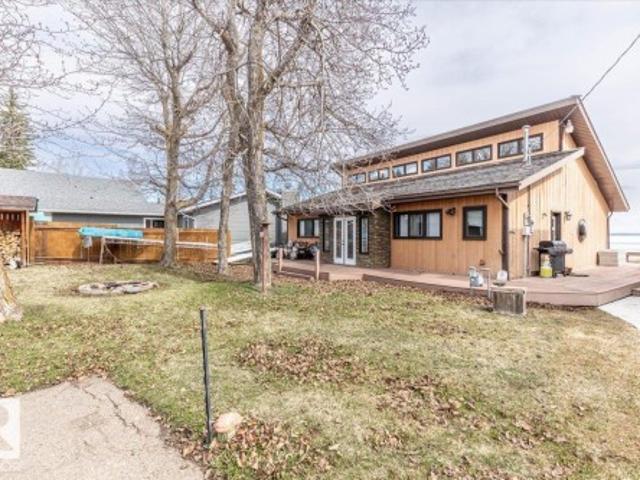 House for sale in Alberta