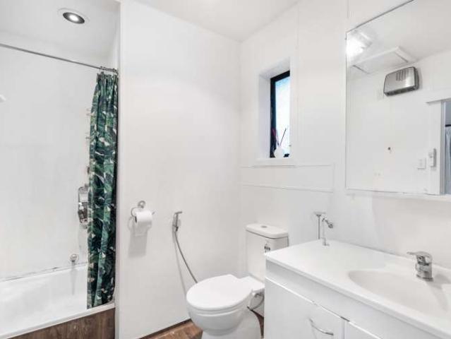 House for sale in Chaslands, Canterbury