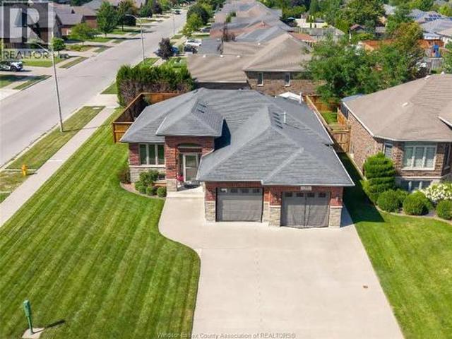 House for sale in Kingsville, Ontario