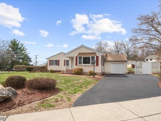 House for sale in Clinton, New Jersey