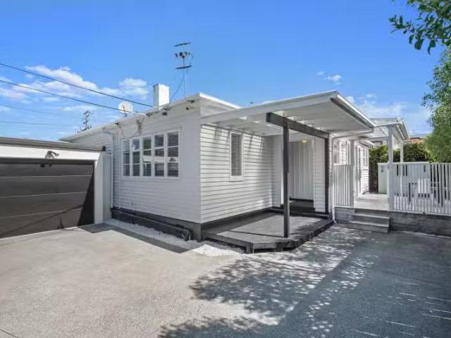House for sale in Auckland, Oroua County