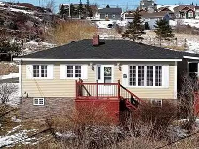 House for sale in Upper Island Cove, Newfoundland And Labrador
