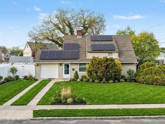 House for sale in Hicksville, Nassau County