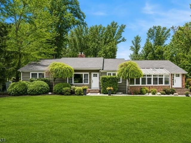 House for sale in Berkeley Heights, New Jersey