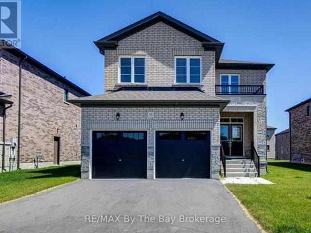 House for sale in Wasaga Beach, Ontario