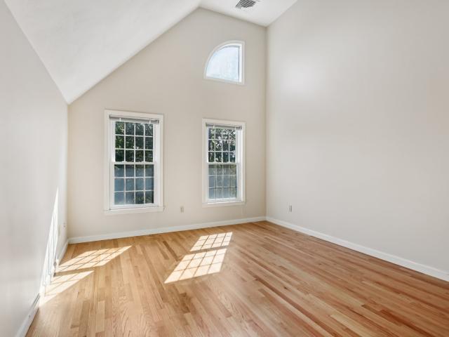 Condo for sale in Bedford, Massachusetts