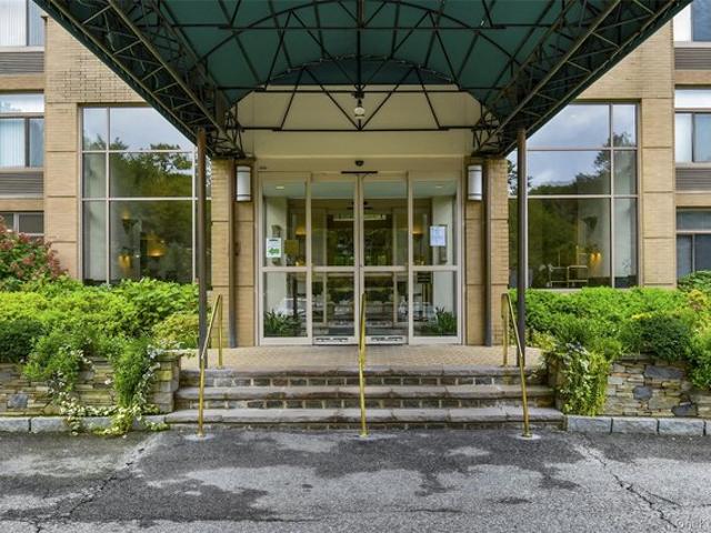 Condo for sale in Village of Larchmont, Town of Mamaroneck