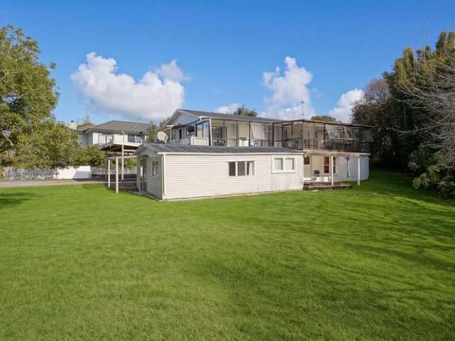 House for sale in Kelston, Oroua County