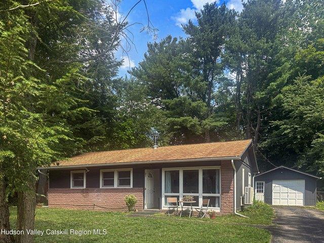 House for sale in Bearsville, Town of Woodstock