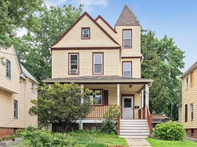 House for sale in Dumont, New Jersey