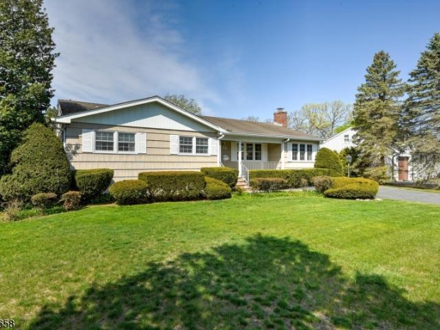 House for sale in Pequannock, New Jersey