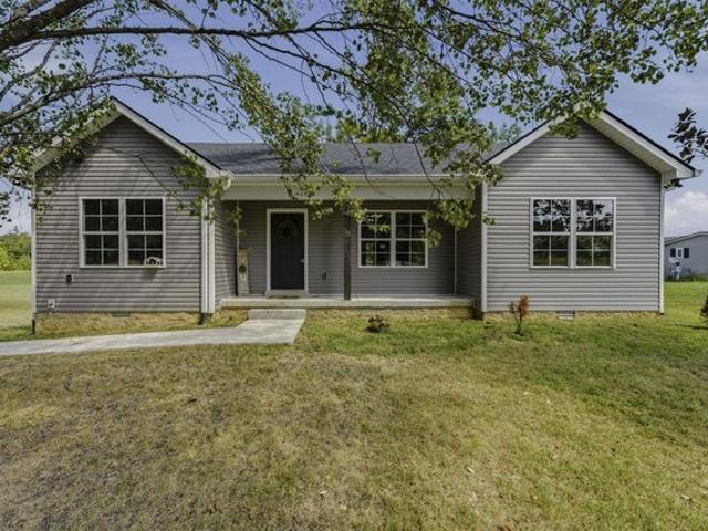 House for sale in Adolphus, Kentucky