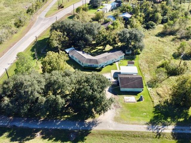 House for sale in Markham, Texas