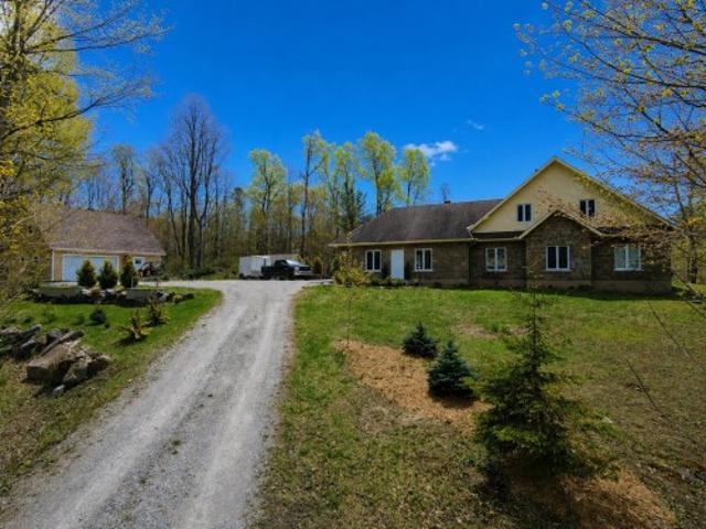 House for sale in Saint-sixte, Quebec