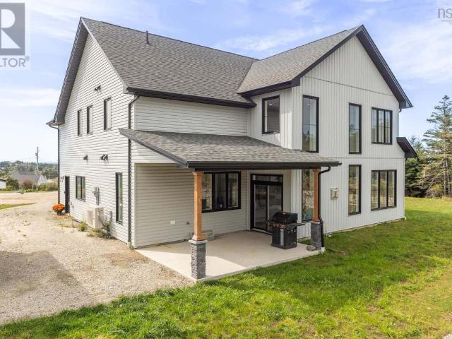 House for sale in Brooklyn, Nova Scotia