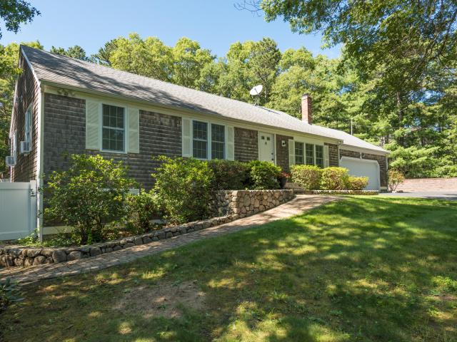 House for sale in Osterville, Osterville