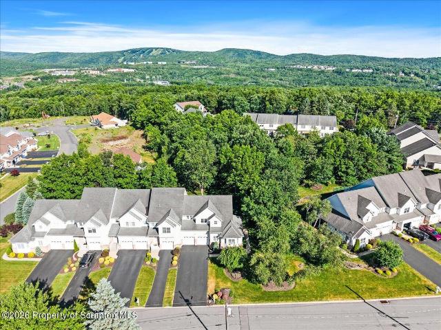 Townhouse for sale in Moosic, Pennsylvania