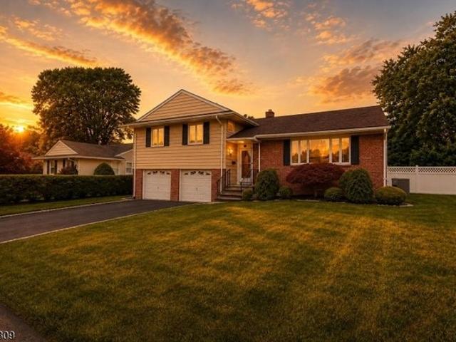House for sale in Springfield, New Jersey