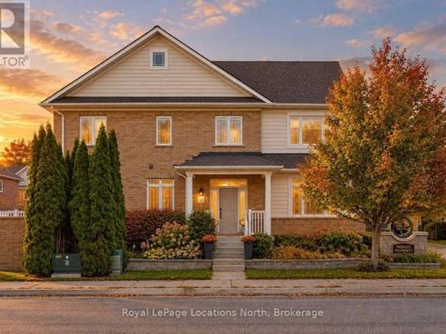 Townhouse for sale in Collingwood, Central Ontario