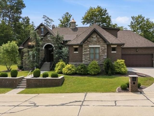 House for sale in Parkersburg, West Virginia