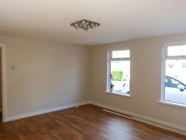 House for rent in Holywood