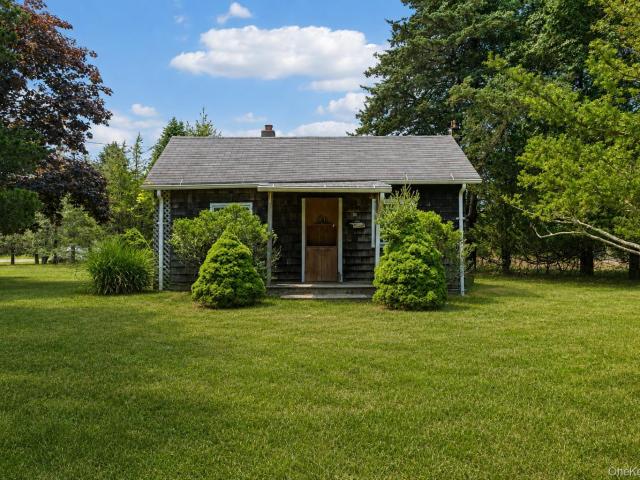 House for sale in Wainscott, New York