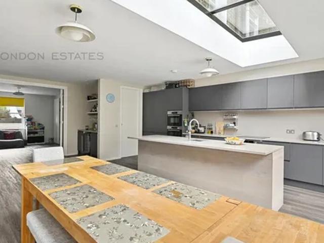 House for rent in Shepherd's Bush, Greater London