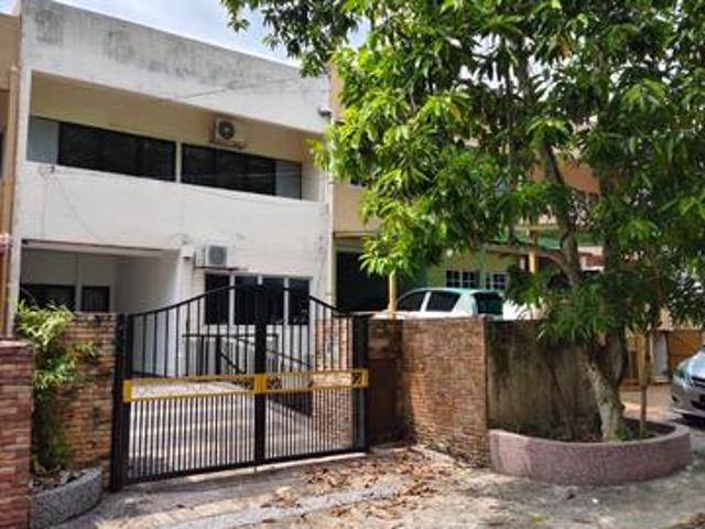 Terraced House for sale in Langat, Selangor
