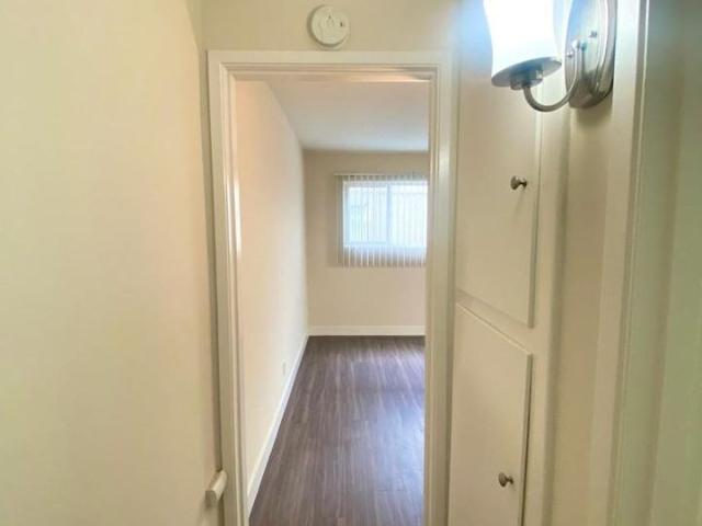 Apartment for rent in Long Beach, California