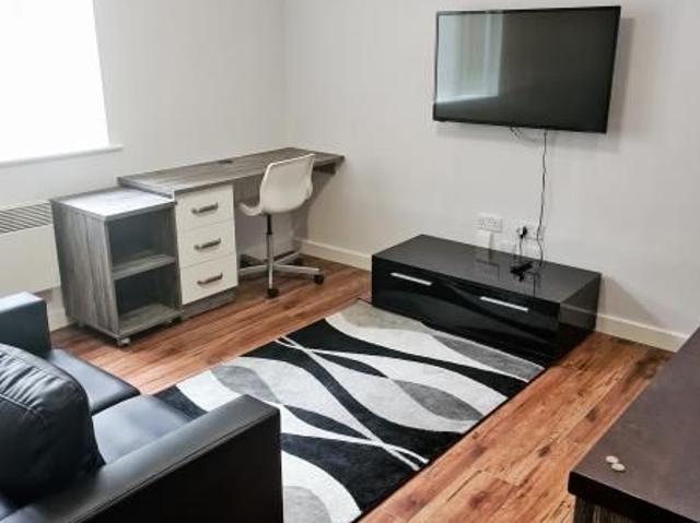 Room for rent in St Matthew's, Old Wharf