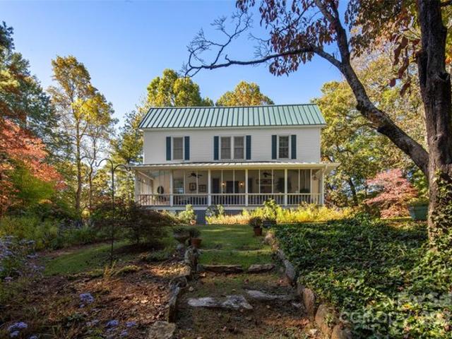 House for sale in Saluda, North Carolina