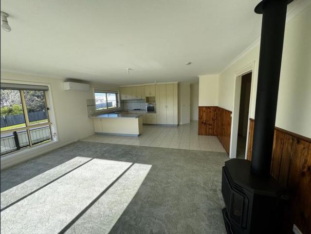 House for rent in Portland, Victoria