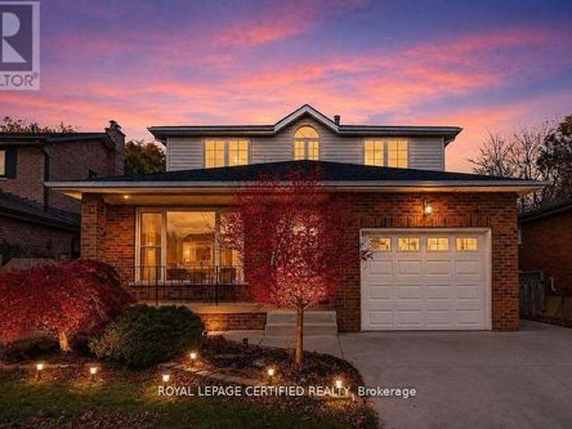House for sale in Ancaster, Ontario
