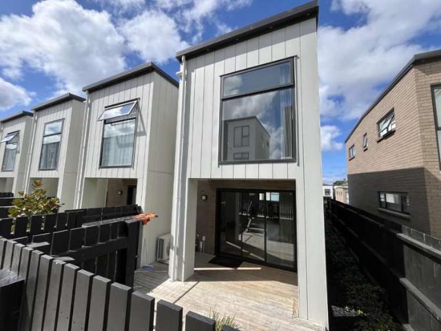 Townhouse for rent in Auckland