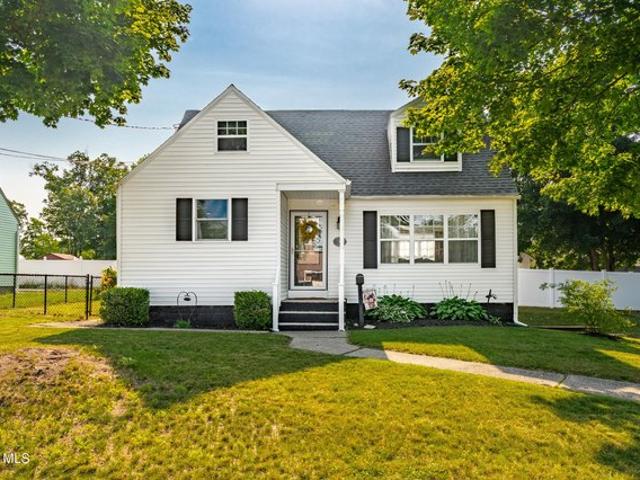 House for sale in Colonie, New York