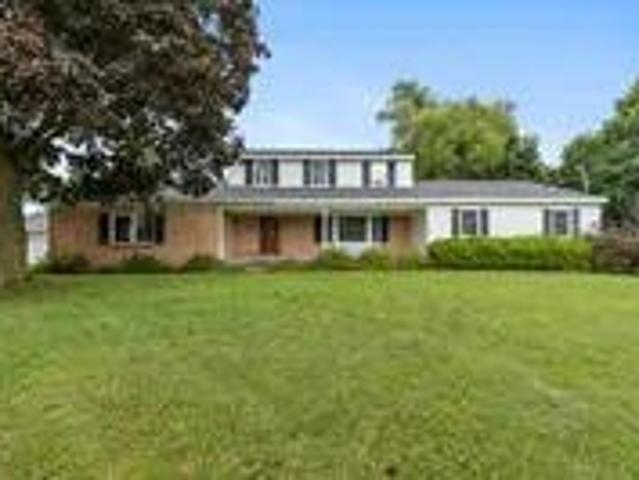 House for sale in Kent City, Kent County