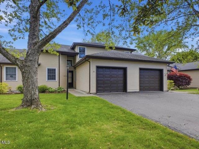Townhouse for sale in Cleverdale, New York
