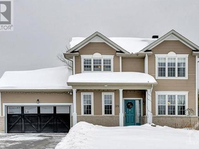 House for sale in Almonte