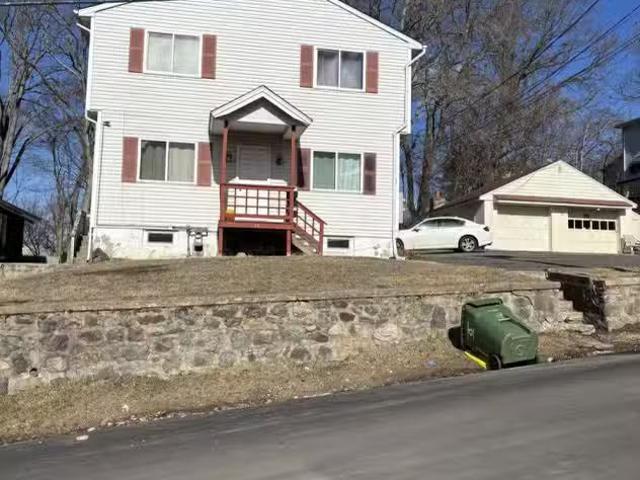 House for rent in Waterbury