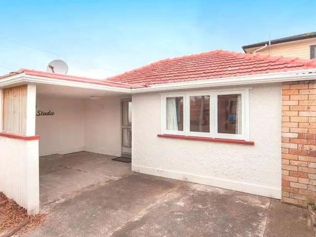 House for rent in Kelston, Oroua County