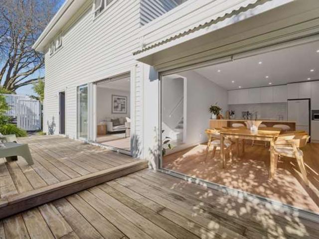 House for sale in Auckland, Oroua County