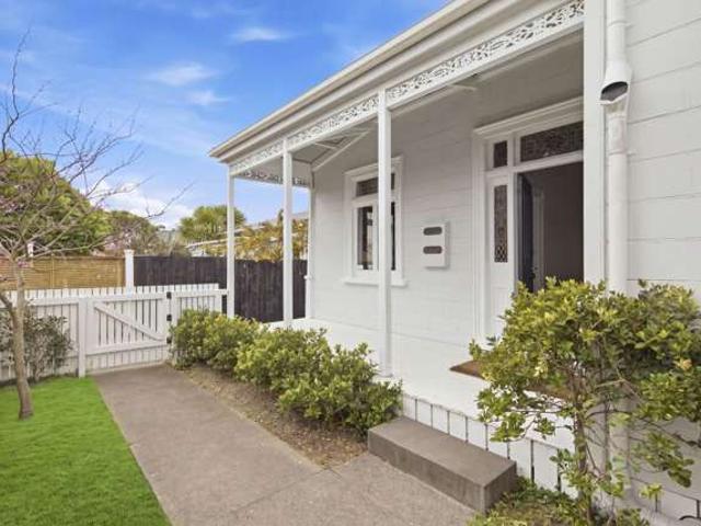 House for sale in Avondale, Oroua County