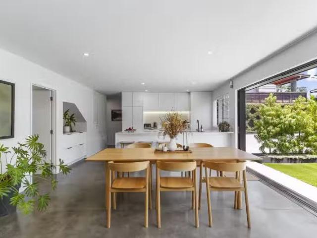 House for sale in Paremoremo, Oroua County
