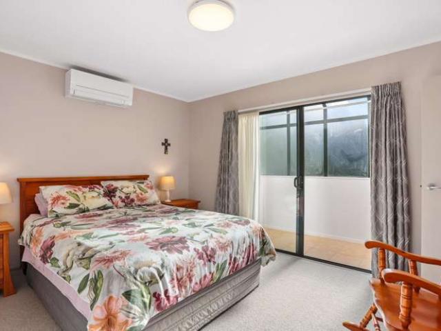 House for sale in Avondale