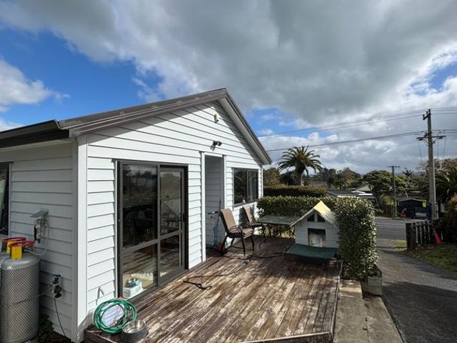 House for rent in Awhitu, Oroua County
